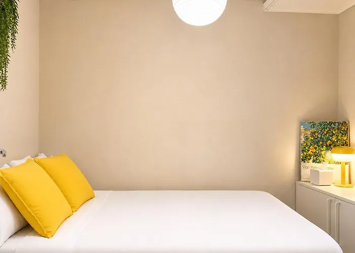Apartment 신축 2룸, 엘베, 공항버스 3분, 경복궁&명동 직행버스 1분 #32 *