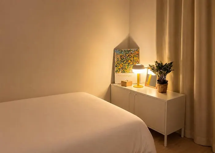 신축 2룸, 엘베, 공항버스 3분, 경복궁&명동 직행버스 1분 #32 Apartment Seoul